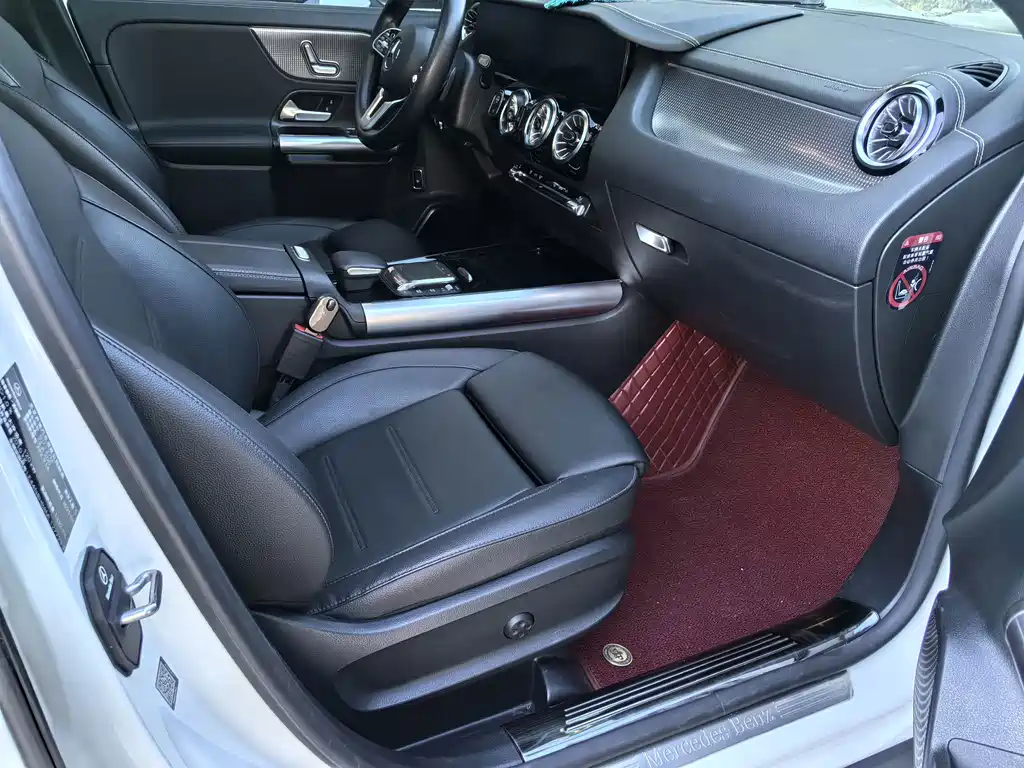 Mercedes-Benz GLA 2021 — фото 11