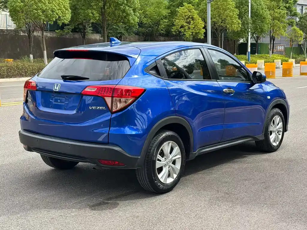 Honda Vezel 2015