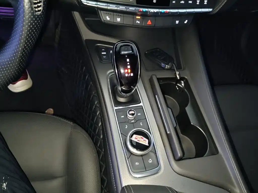 Cadillac CT5 2022 — фото 14