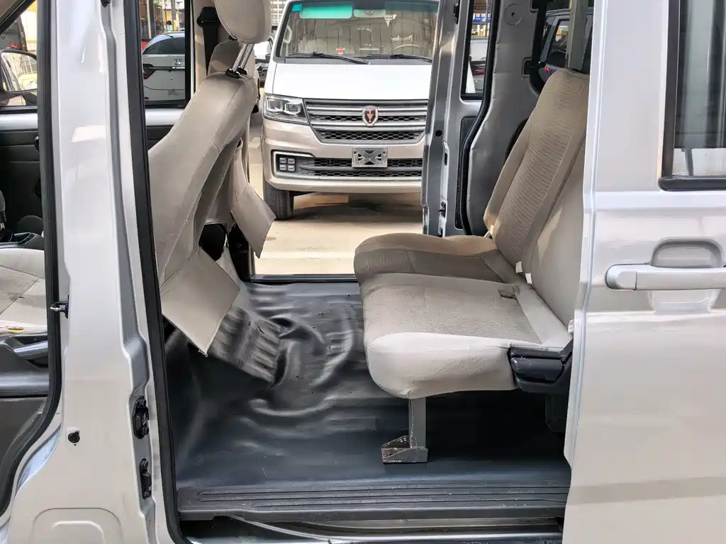 Wuling Rongguang 2018 — фото 10
