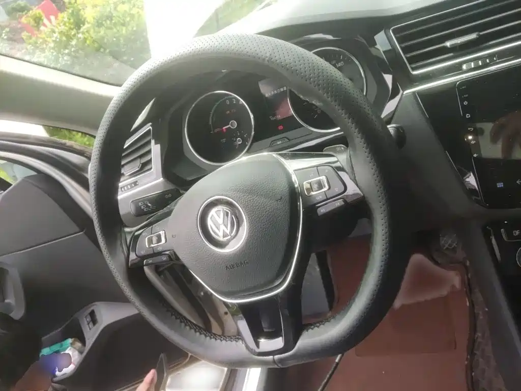 Volkswagen Tiguan L PHEV 2019