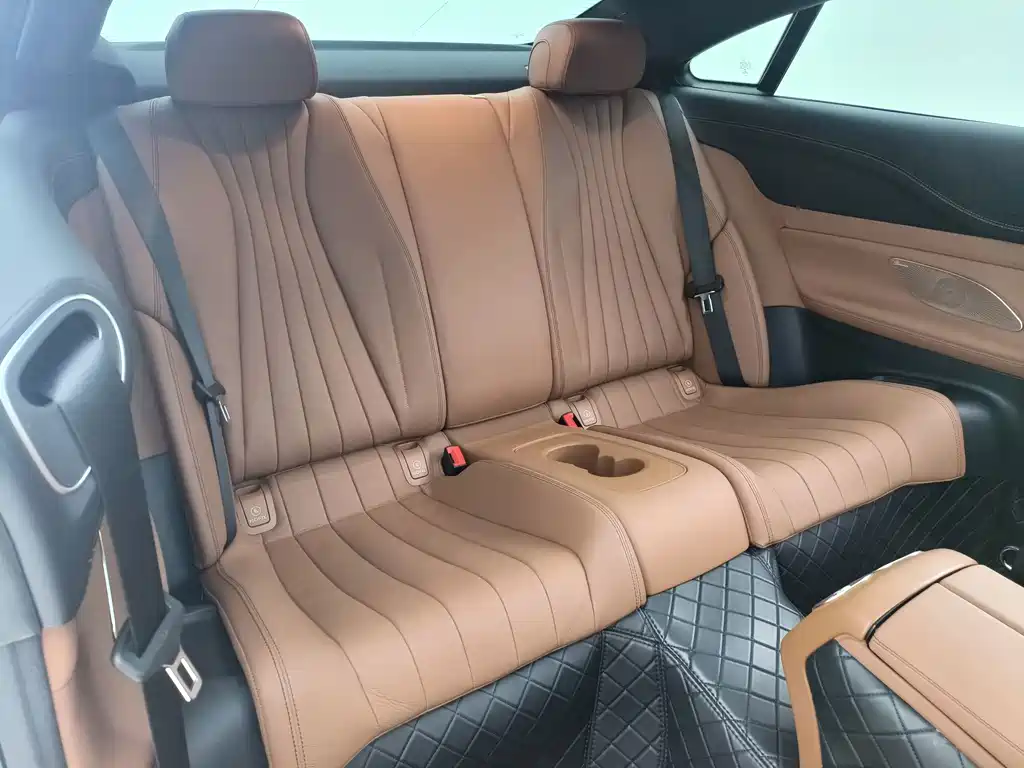 Mercedes-Benz E-Class 2023 — фото 5