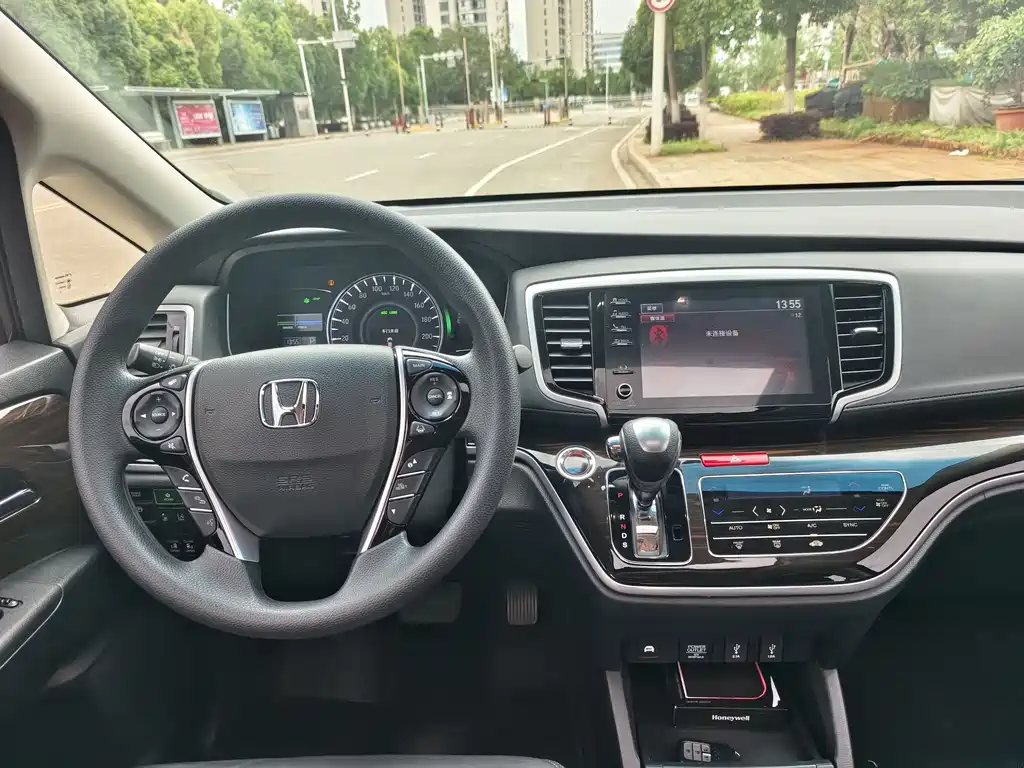Honda Odyssey 2021 — фото 11