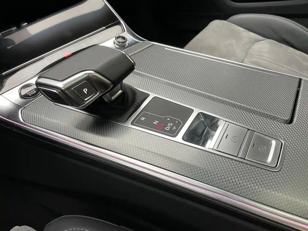 Audi A6L 2023 — фото 16