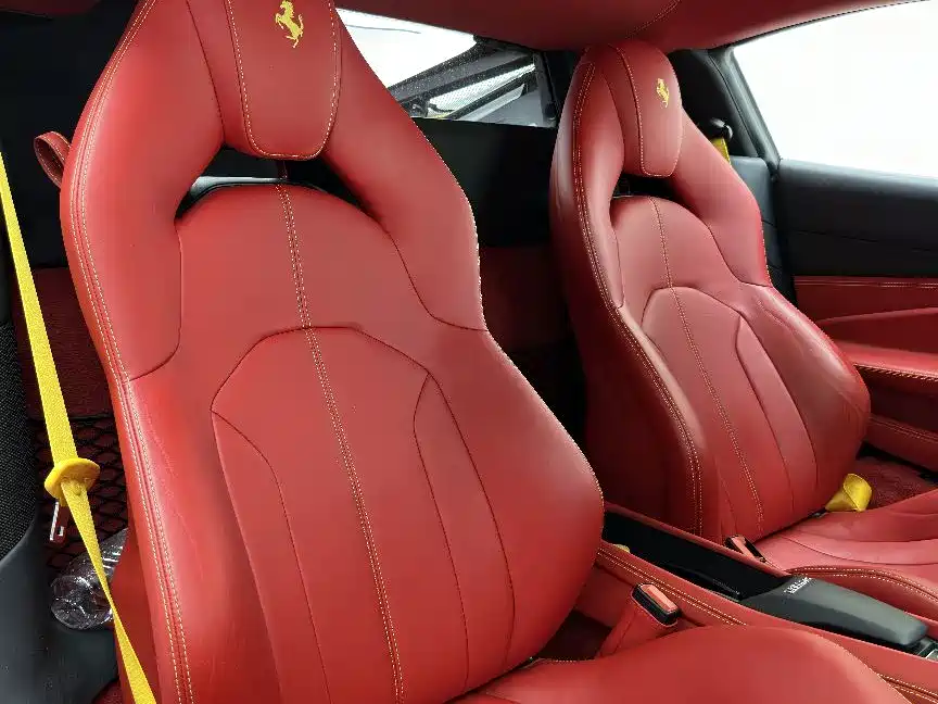 Ferrari F8 2021 — фото 13