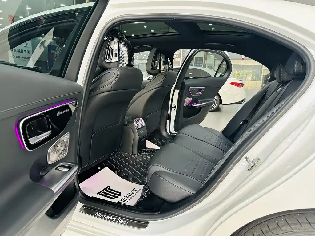 Mercedes-Benz C-Class 2023