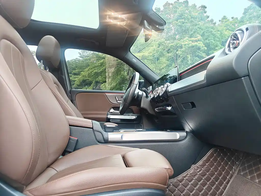 Mercedes-Benz GLB 2020 — фото 15