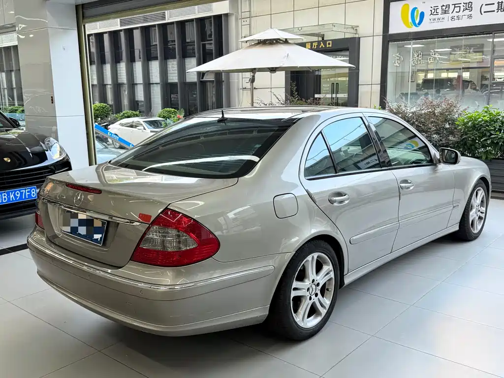 Mercedes-Benz E-Class 2008