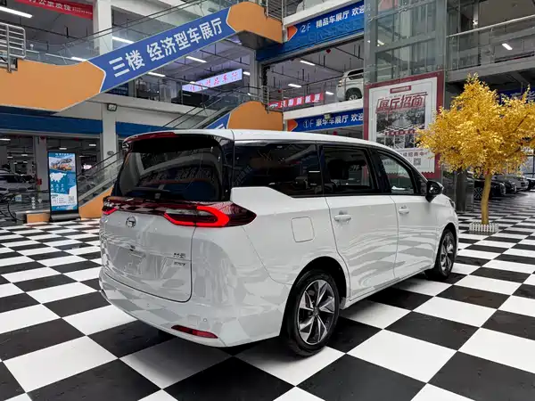 GAC Trumpchi M6 2022