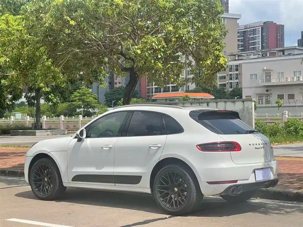 Porsche Macan 2018 — фото 3
