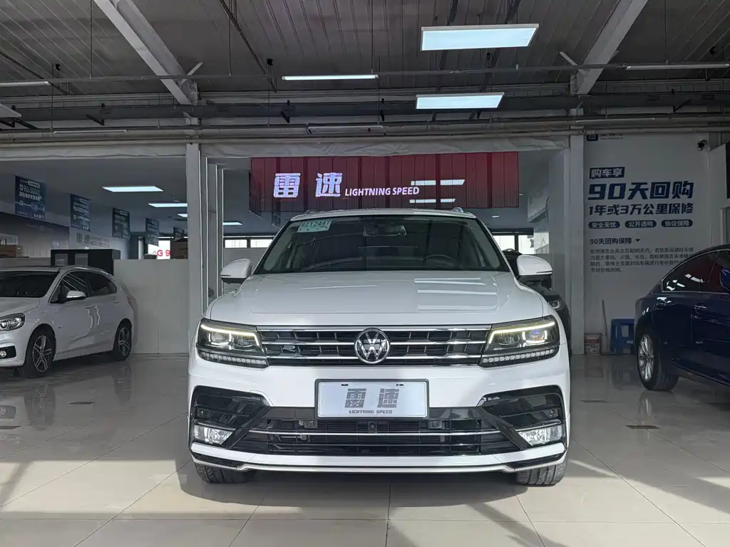 Volkswagen Tiguan L 2021 — фото 2