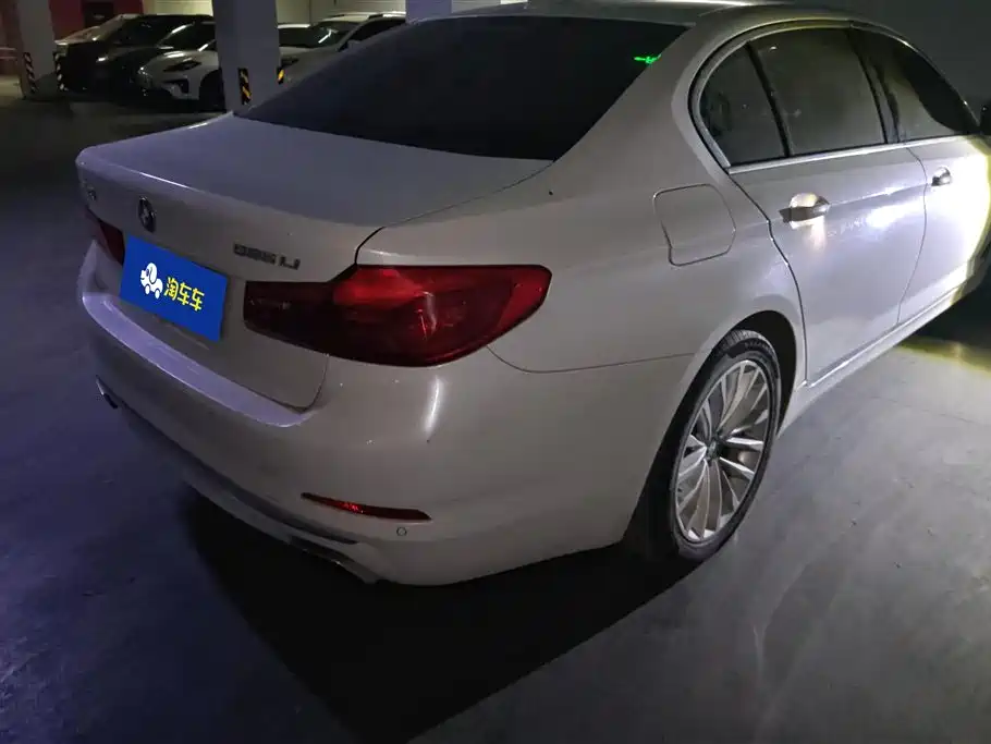 BMW 5 Series 2019