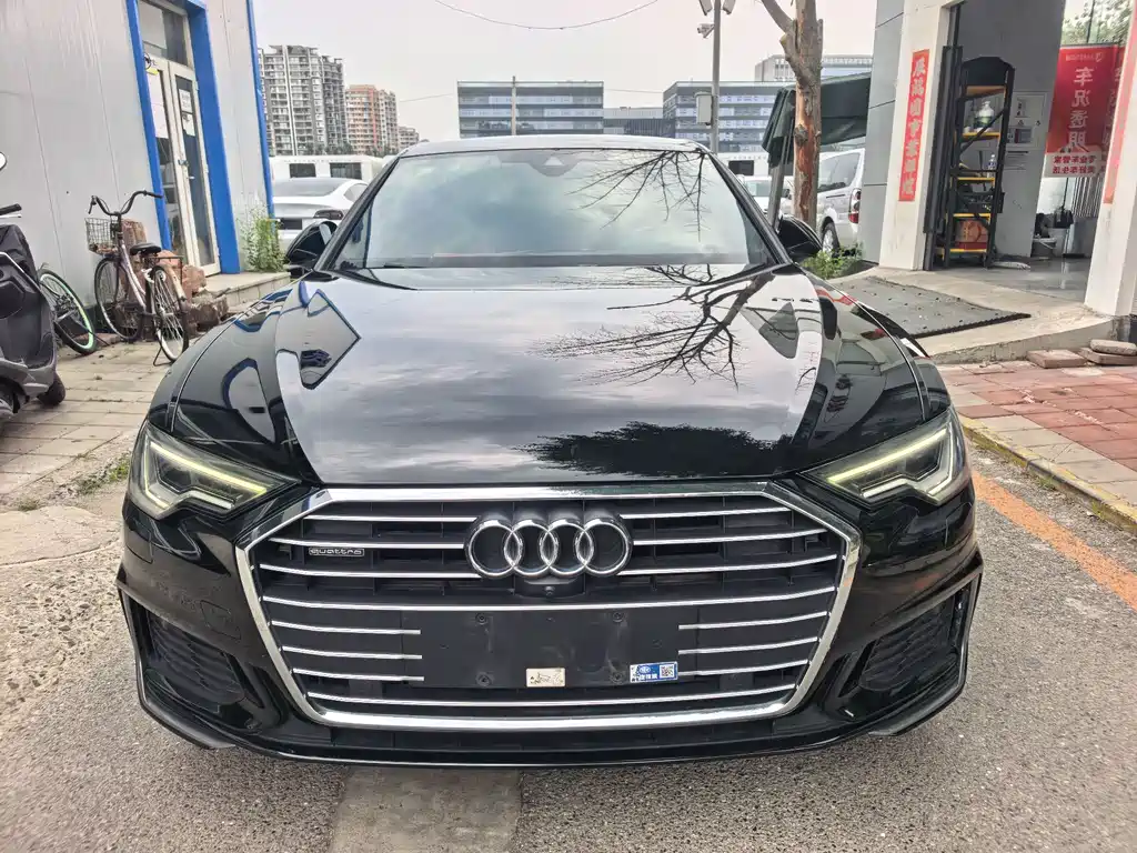 Audi A6L 2022