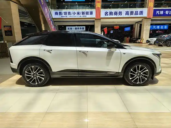 Cadillac IQ Aoge 2024