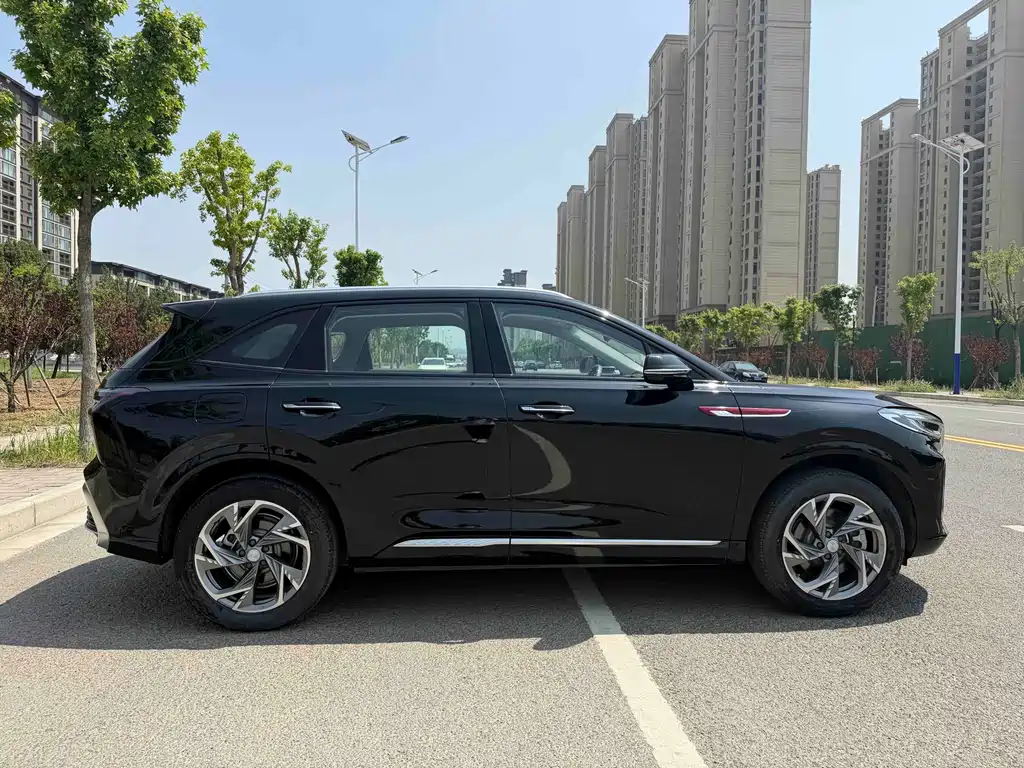 Hongqi HS3 PHEV 2024 — фото 3