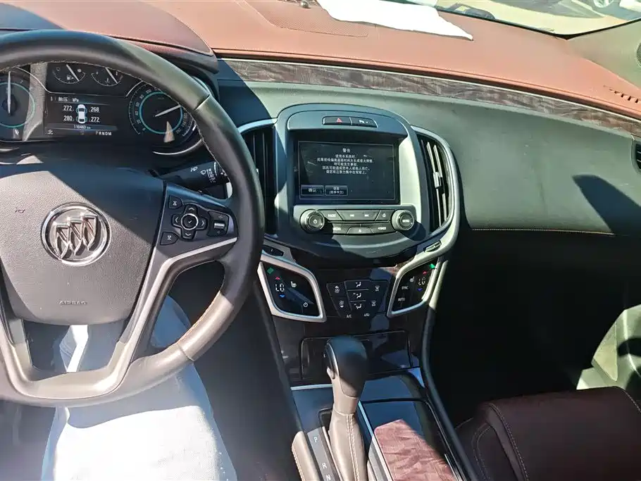 Buick LaCrosse 2016 — фото 12