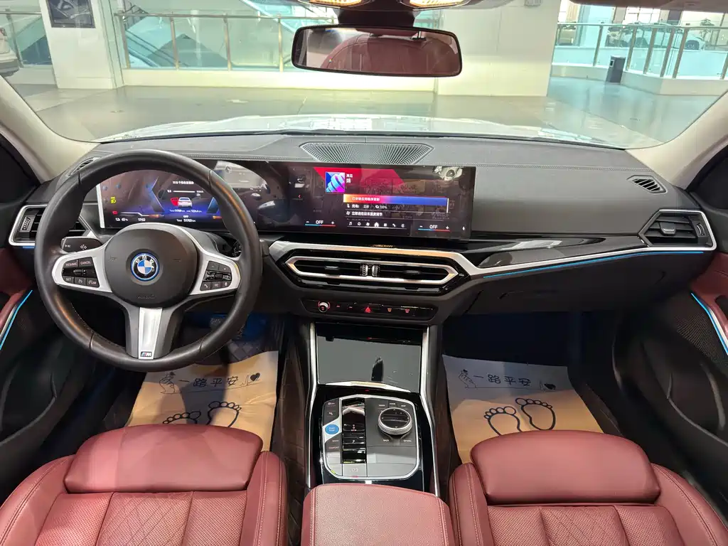 BMW i3 2024 — фото 9