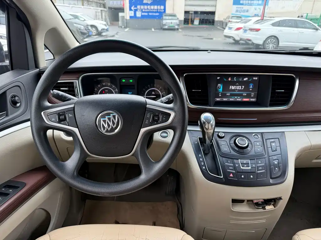 Buick GL8 2018