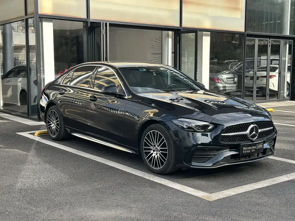 Mercedes-Benz C-Class 2023 — фото 3