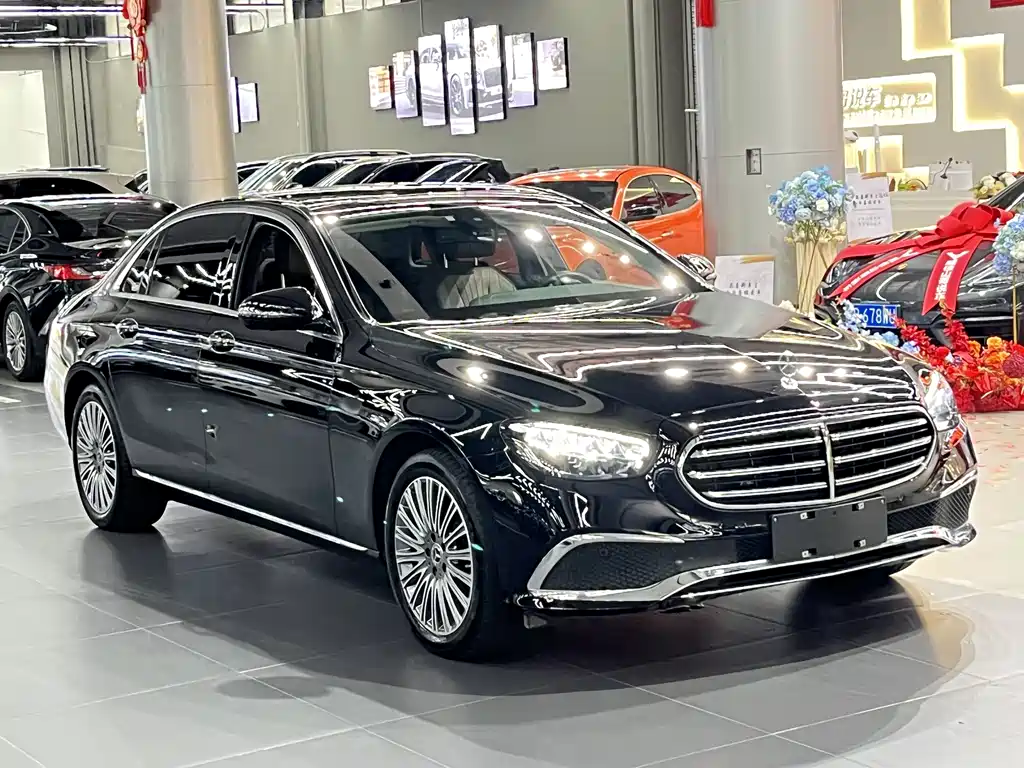 Mercedes-Benz E-Class 2023 — фото 3