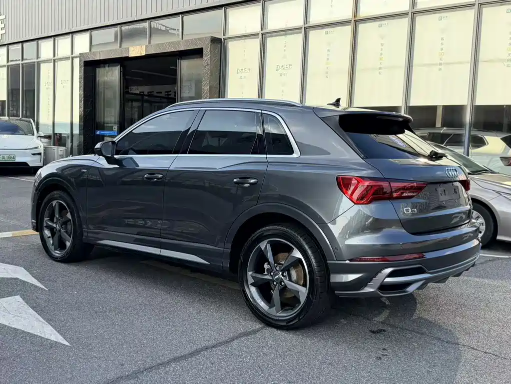Audi Q3 2022 — фото 10