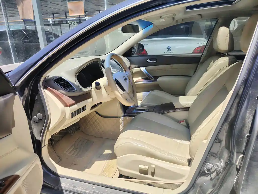 Nissan Teana 2010 — фото 7