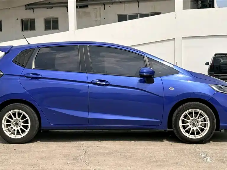 Honda Fit 2018 — фото 10