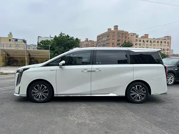 GAC Trumpchi M8 2024