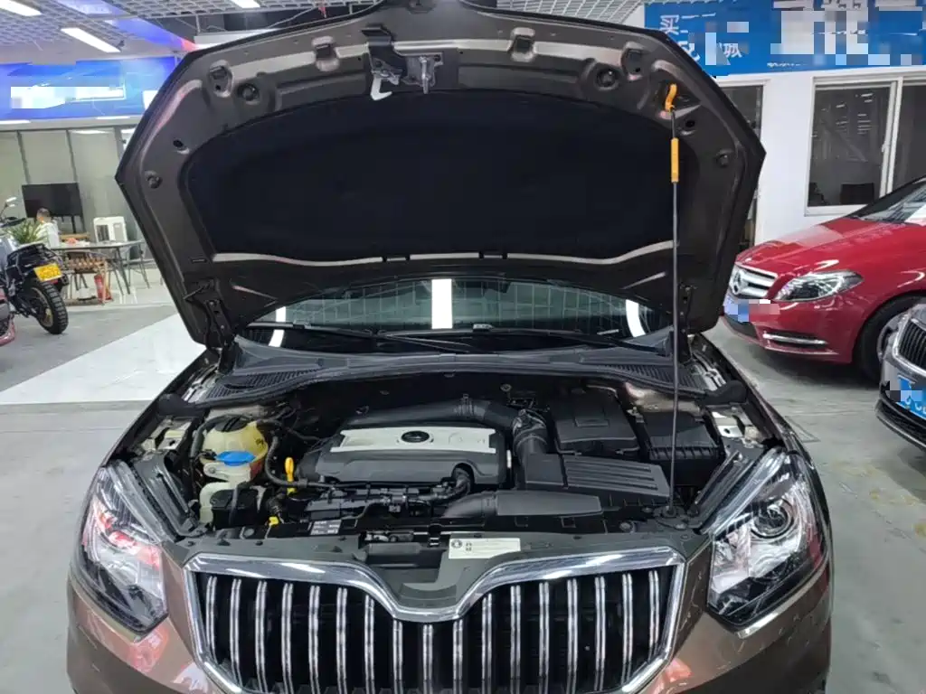 Skoda Yeti 2018 — фото 20
