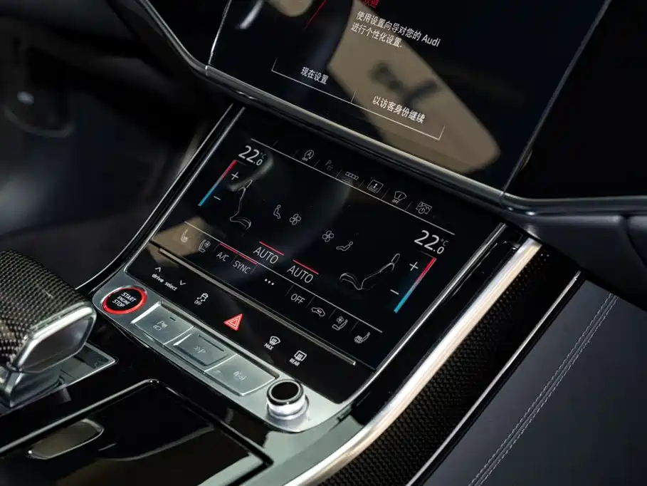Audi S8 2021 — фото 15