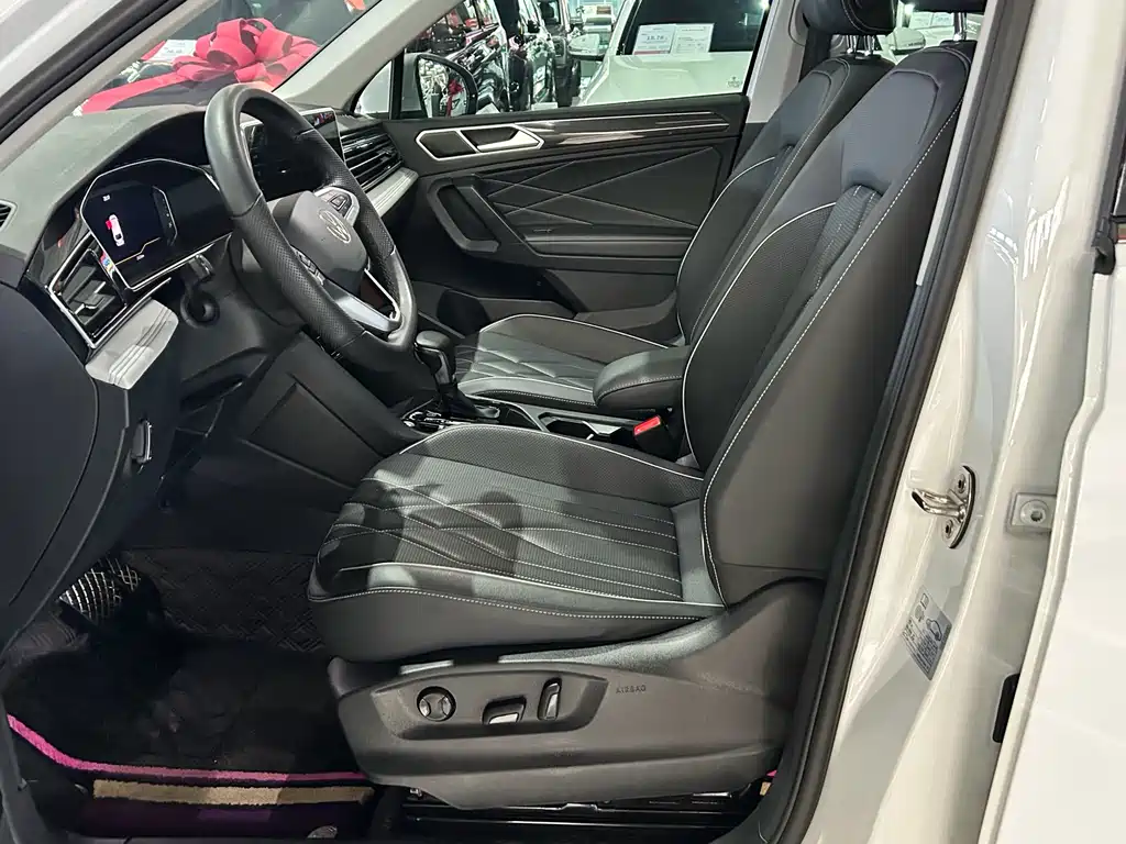 Volkswagen Tiguan L 2024