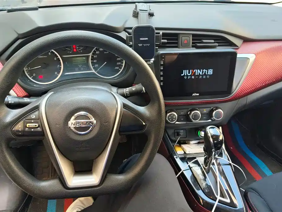 Nissan Bluebird 2016 — фото 12