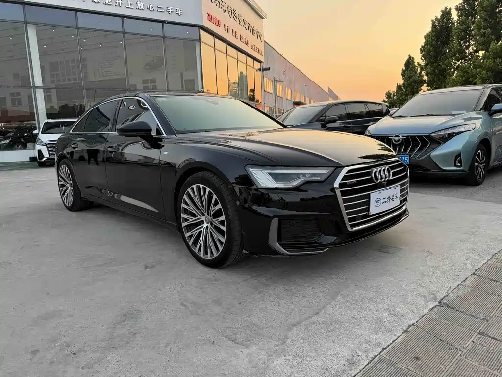 Audi A6L 2022