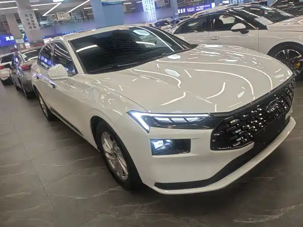 Ford Mondeo 2025