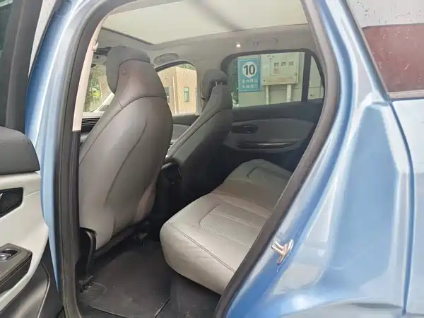 NIO ES6 2020