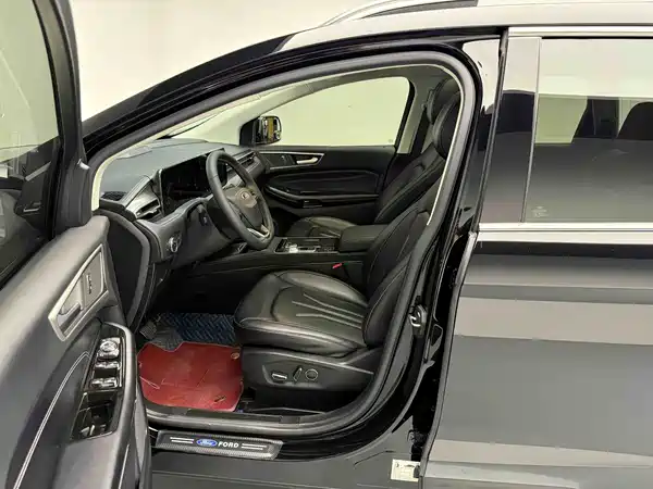 Ford Edge 2022