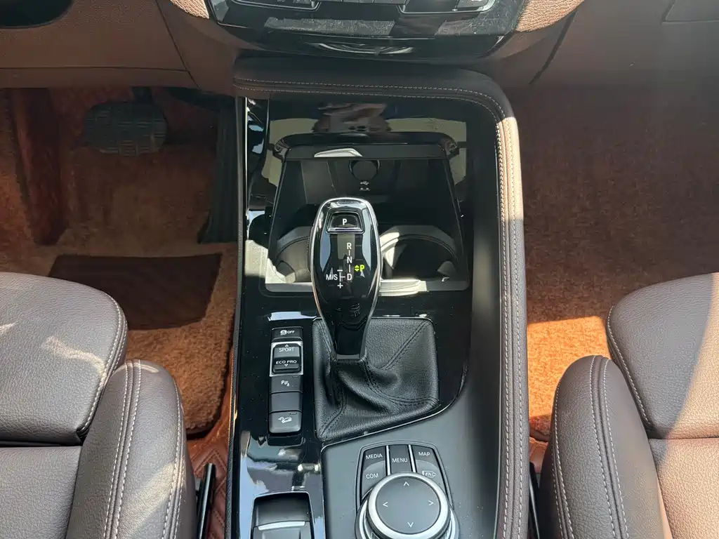 BMW X1 2022 — фото 15
