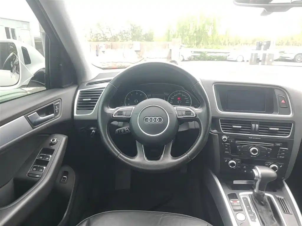 Audi Q5 2017 — фото 7