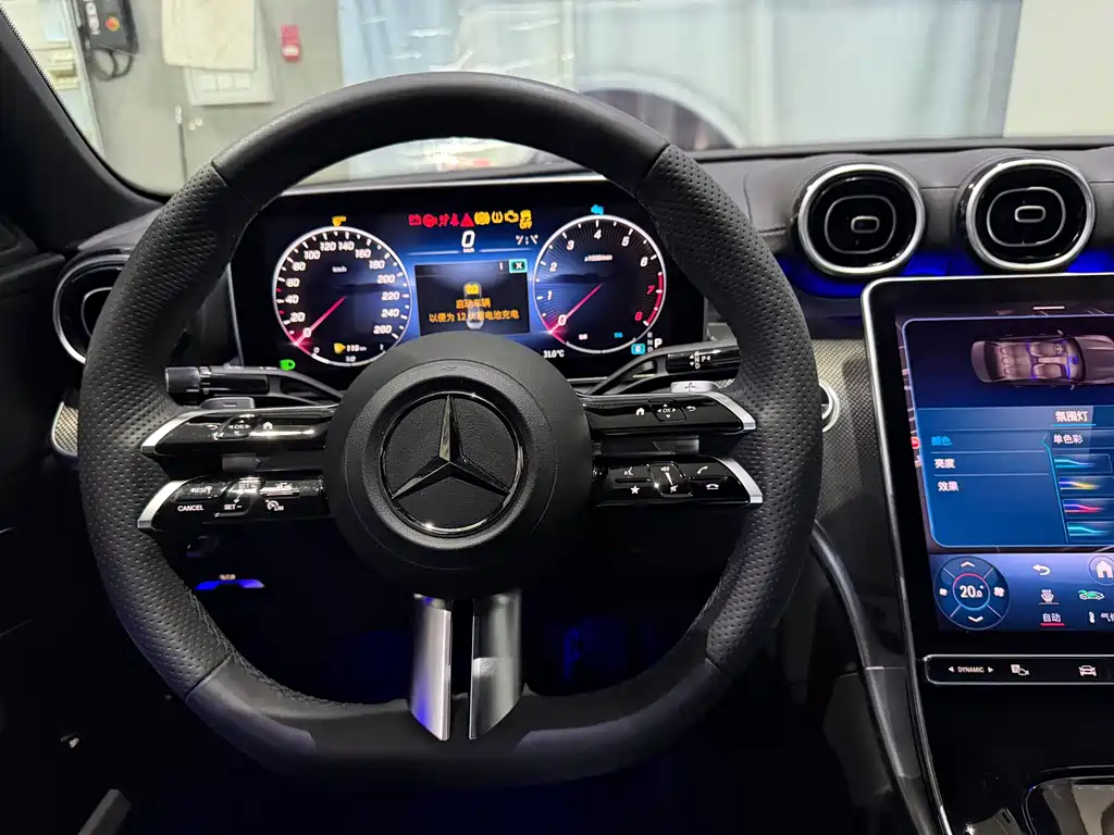 Mercedes-Benz C-Class 2023 — фото 14