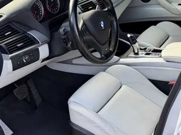 BMW X6 M 2011