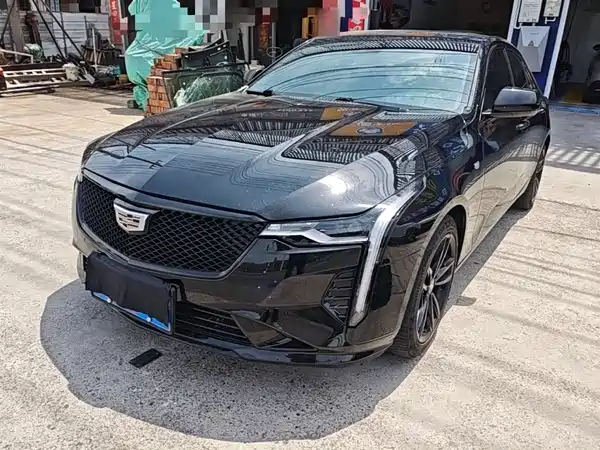Cadillac CT4 2022