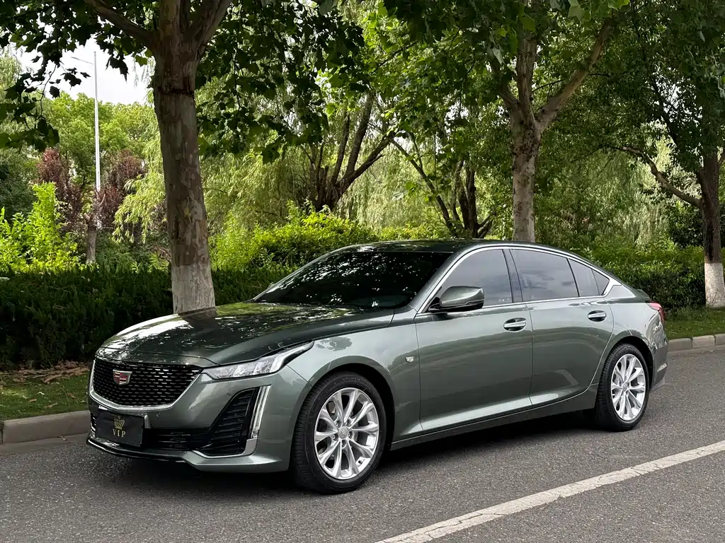 Cadillac CT5 2022 — фото 1