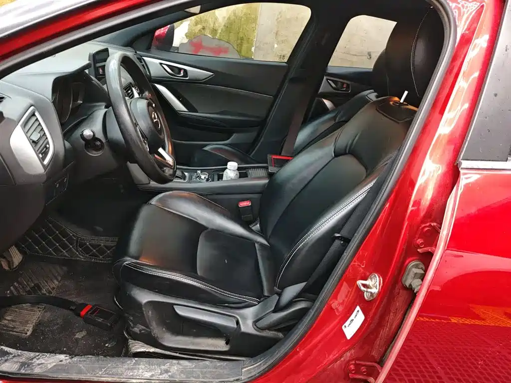 Mazda CX-4 2019 — фото 11