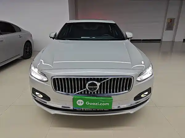 Volvo S90 2021