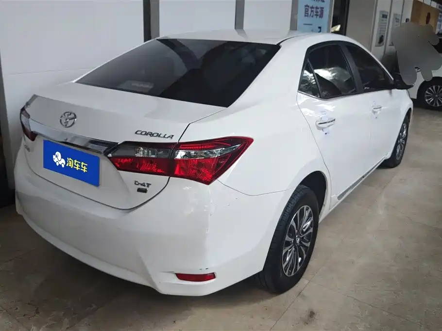 Toyota Corolla 2018 — фото 3