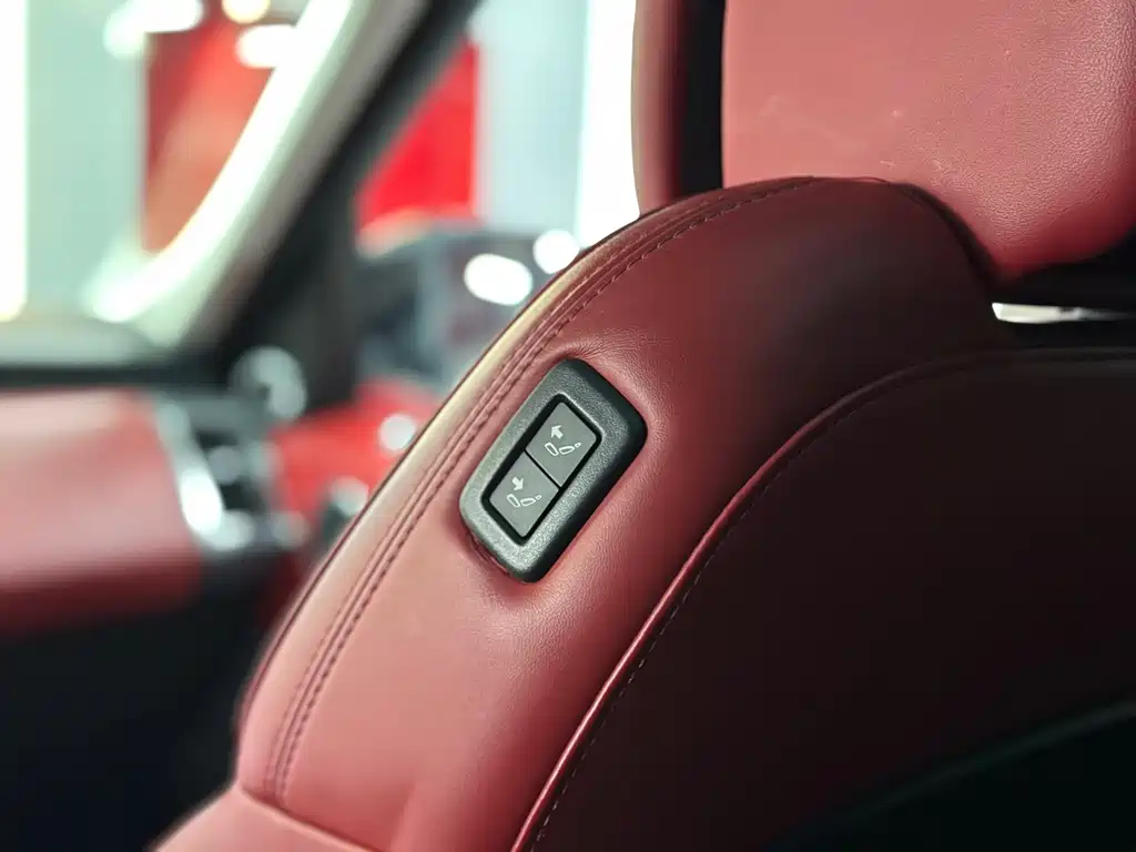Land Rover Sport 2020 — фото 18