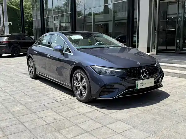 Mercedes-Benz EQE 2025