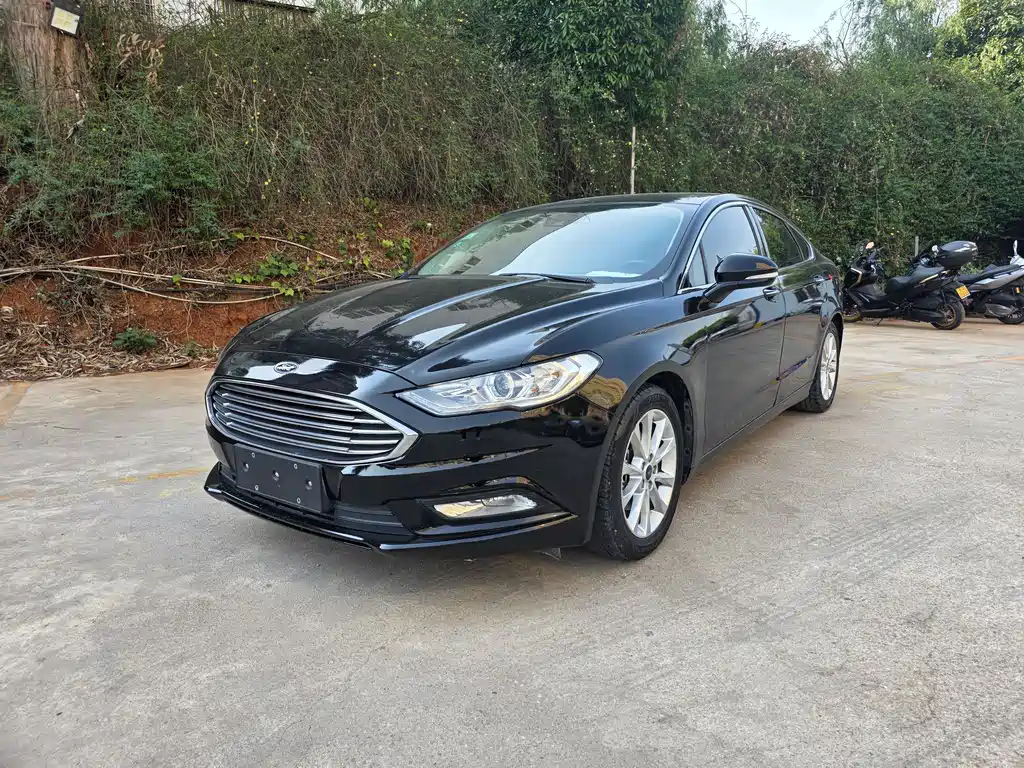 Ford Mondeo 2017 — фото 1
