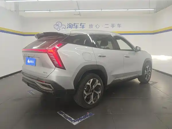 Geely Boyue L 2025