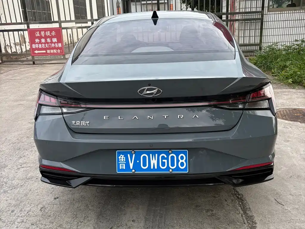 Hyundai Elantra 2023 — фото 4